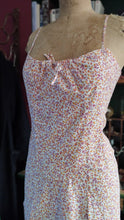 Charger l&#39;image dans la galerie, robe princesse fleurie orangée Taille 36/38