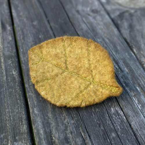 barrette feuille verte d'automne