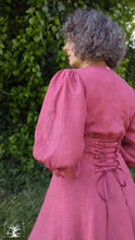 Charger l&#39;image dans la galerie, Robe de jour d&#39;été en lin pivoine ( teinture naturelle à la main)