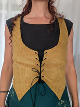 Charger l'image dans la galerie, veston lace en velours moutarde