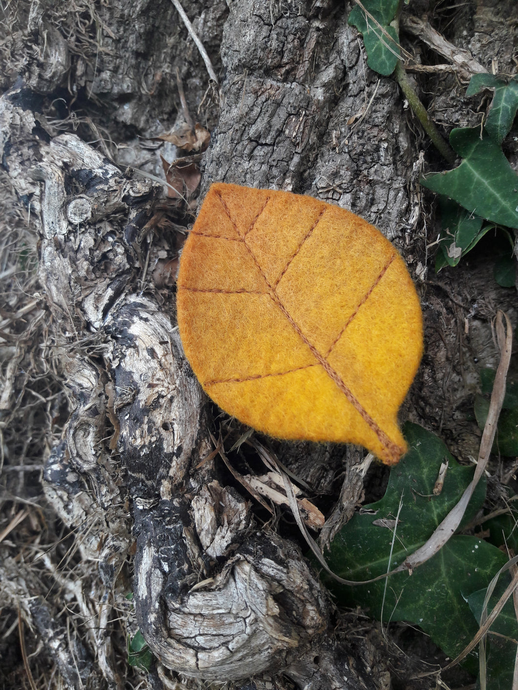 barrette feuille jaune d'automne