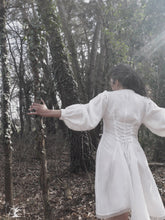 Charger l&#39;image dans la galerie, robe willow en lin blanc