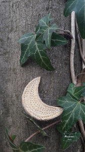 petite broche lune or