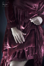Charger l&#39;image dans la galerie, robe Victoria velours bordeaux