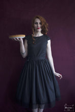 Charger l&#39;image dans la galerie, robe strawberry pie noire