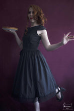 Charger l&#39;image dans la galerie, robe strawberry pie noire
