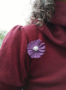 Mini broche astrée violet/blanc